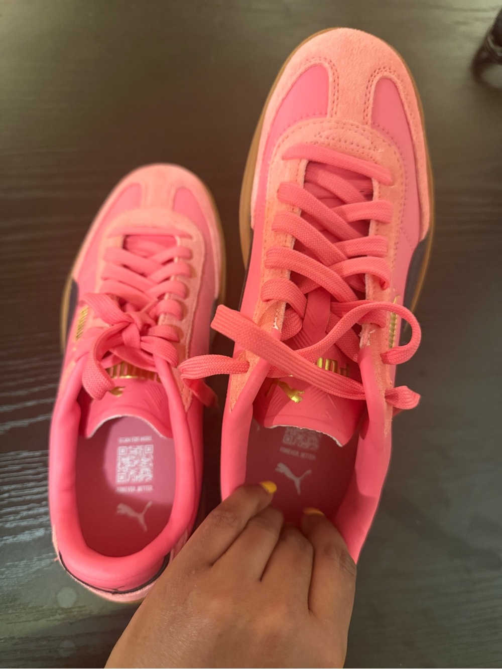 Puma Hot Pink Suede & Mesh Low-Top Sneakers- Women Brand New size 8.5